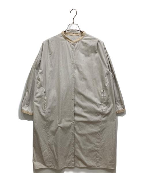 休日と詩（キュウジツトウタ）休日と詩 (キュウジツトウタ) アフタヌーンロングシャツワンピース ベージュ サイズ:freeの古着・服飾アイテム