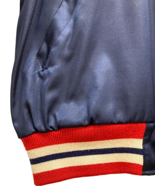 MITCHELL & NESS（ミッチェルアンドネス）MITCHELL & NESS (ミッチェルアンドネス) スタジャン ネイビー×レッド サイズ:52の古着・服飾アイテム