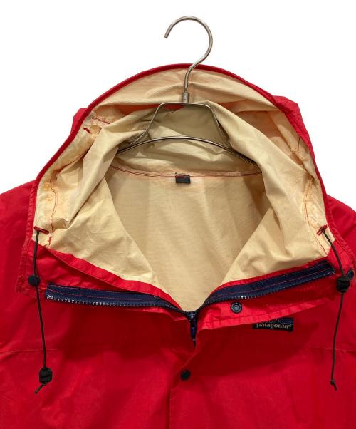 Patagonia（パタゴニア）Patagonia (パタゴニア) TRAVEL RAIN PARKA レッド サイズ:SIZE 不明の古着・服飾アイテム