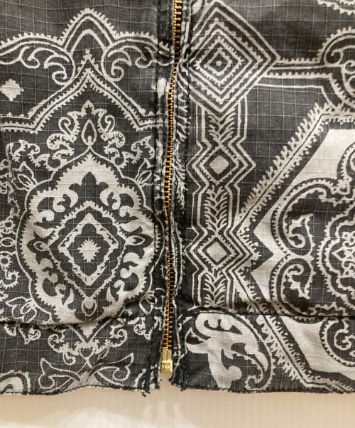 Carhartt WIP（カーハート ワークインプログレス）CARHARTT WIP (カーハート ワークインプログレス) ペイズリー柄 デトロイトジャケット グレー サイズ:Sの古着・服飾アイテム