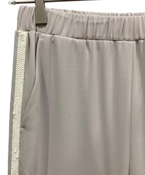 Spick and Span（スピック＆スパン）Spick and Span (スピックアンドスパン) スパンコールライントラックパンツ ベージュ サイズ:M 未使用品の古着・服飾アイテム
