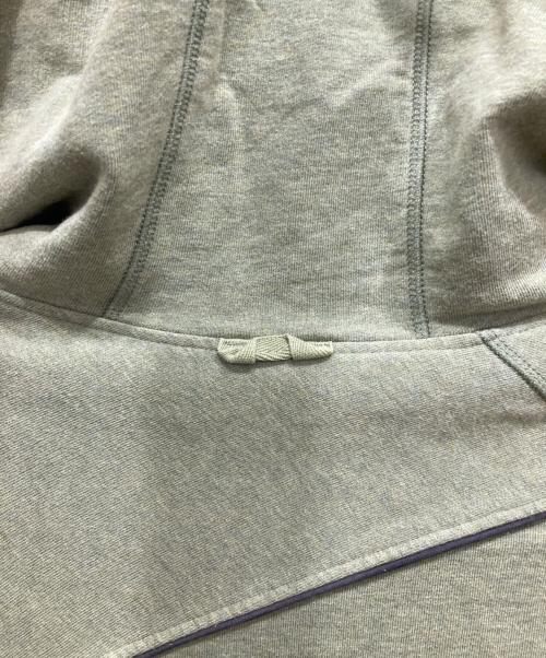 KLATTERMUSEN（クレッタルムーセン）KLATTERMUSEN (クレッタルムーセン) Falen Hoodie カーキ サイズ:SIZE Mの古着・服飾アイテム