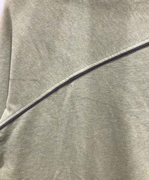 KLATTERMUSEN（クレッタルムーセン）KLATTERMUSEN (クレッタルムーセン) Falen Hoodie カーキ サイズ:SIZE Mの古着・服飾アイテム