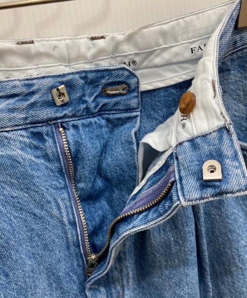 FARAH（ファーラー）FARAH (ファーラー) ツータックワイドデニムパンツ サイズ: 81cm (W32)の古着・服飾アイテム