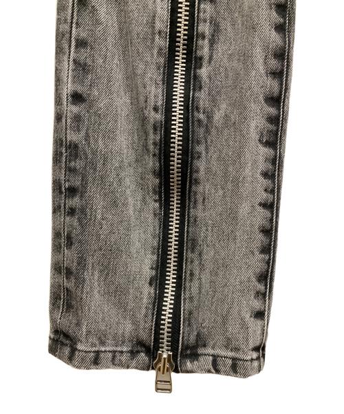 JOHN LAWRENCE SULLIVAN（ジョン ローレンス サリバン）JOHN LAWRENCE SULLIVAN (ジョン ローレンス サリバン) ブリーチデニムジップパンツ グレー サイズ:46の古着・服飾アイテム