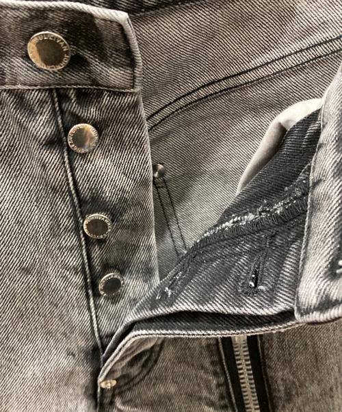 JOHN LAWRENCE SULLIVAN（ジョン ローレンス サリバン）JOHN LAWRENCE SULLIVAN (ジョン ローレンス サリバン) ブリーチデニムジップパンツ グレー サイズ:46の古着・服飾アイテム