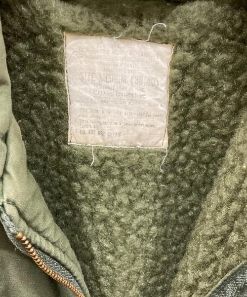 U'S NAVY（ユーエスネイビー）U'S NAVY (ユーエスネイビー) 80's A-2 デッキジャケット カーキ サイズ:MEDIUM(38-40)の古着・服飾アイテム