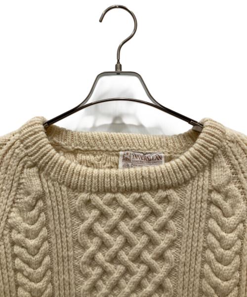 INVERALLAN（インバーアラン）INVERALLAN (インバーアラン) ケーブルニット アイボリー サイズ:-の古着・服飾アイテム