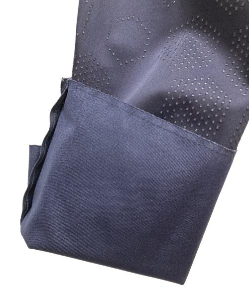 EMPORIO ARMANI（エンポリオアルマーニ）EMPORIO ARMANI (エンポリオアルマーニ) ジップ総柄ジャケット ネイビー サイズ:44の古着・服飾アイテム