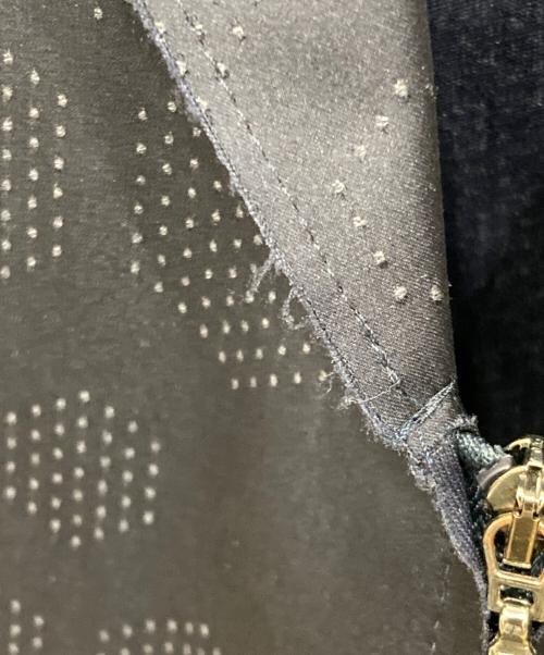 EMPORIO ARMANI（エンポリオアルマーニ）EMPORIO ARMANI (エンポリオアルマーニ) ジップ総柄ジャケット ネイビー サイズ:44の古着・服飾アイテム