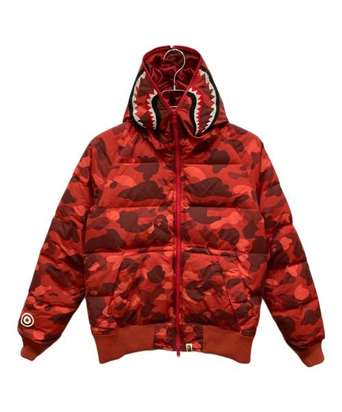 A BATHING APE（ア ベイシング エイプ）A BATHING APE (ア ベイシング エイプ) shark full zip hoodie Down jacket レッド サイズ:Sの古着・服飾アイテム