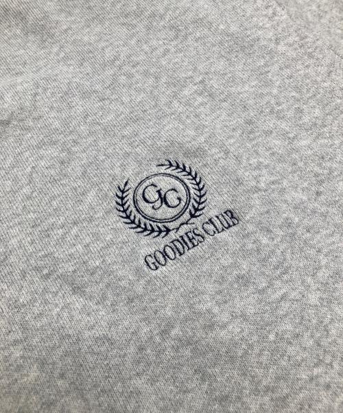 JOURNAL STANDARD relume（ジャーナルスタンダード レリューム）JOURNAL STANDARD relume (ジャーナルスタンダード レリューム) GOODIES CLUBエンブレムニット グレー サイズ:Free 未使用品の古着・服飾アイテム