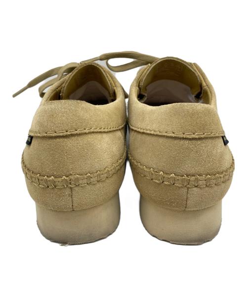 CLARKS（クラークス）CLARKS (クラークス) Weaver Gtx スニーカー ベージュ サイズ:25の古着・服飾アイテム