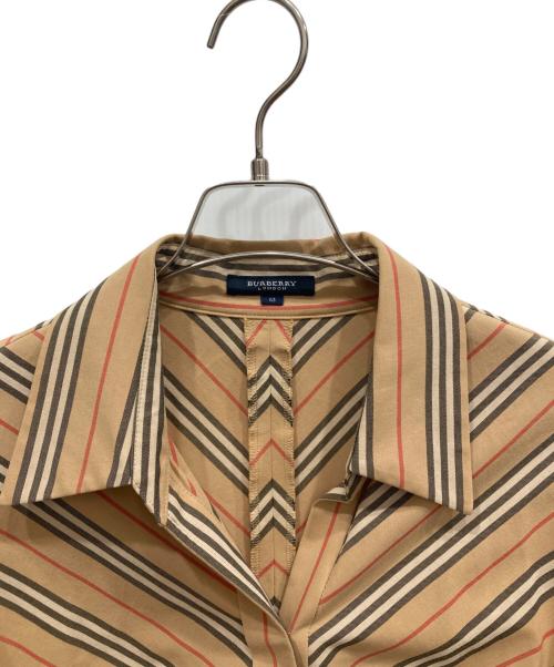 BURBERRY LONDON（バーバリーロンドン）BURBERRY LONDON (バーバリーロンドン) ベルト付きシャツワンピース ベージュ サイズ:13の古着・服飾アイテム