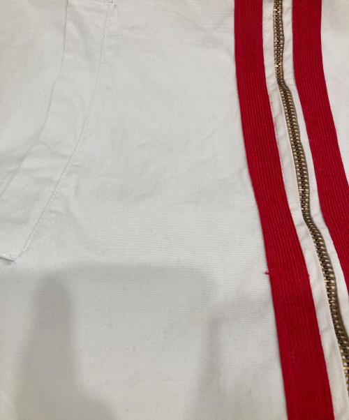 Champion（チャンピオン）Champion (チャンピオン) スイングトップ ベージュ×レッド サイズ:XLの古着・服飾アイテム