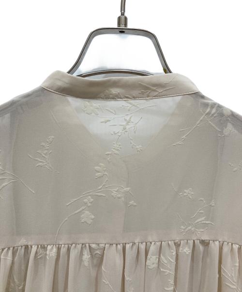 acka（エーシーケーエー）Acka (エーシーケーエー) バンドカラーシアーシャツ ベージュ サイズ:freeの古着・服飾アイテム