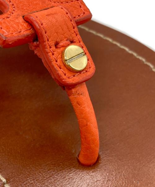 TORY BURCH（トリーバーチ）TORY BURCH (トリーバーチ) サンダル ブラウン×オレンジ サイズ:7の古着・服飾アイテム