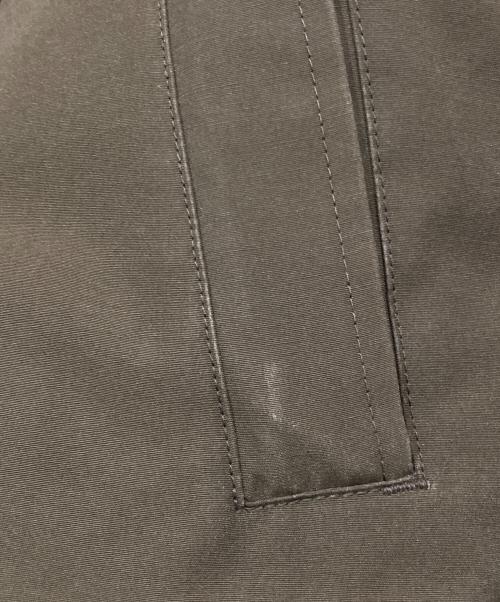 CANADA GOOSE（カナダグース）CANADA GOOSE (カナダグース) LABRADOR BOMBER カーキ サイズ:Mの古着・服飾アイテム