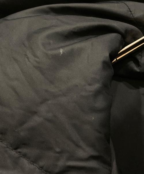 CANADA GOOSE（カナダグース）CANADA GOOSE (カナダグース) LABRADOR BOMBER カーキ サイズ:Mの古着・服飾アイテム