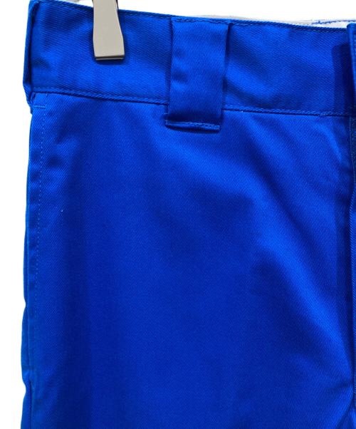 Dickies（ディッキーズ）Dickies (ディッキーズ) UNDER R (アンダーアール) ワイドストレートチノパンツ ブルー サイズ:SIZE 76cm (W30)の古着・服飾アイテム