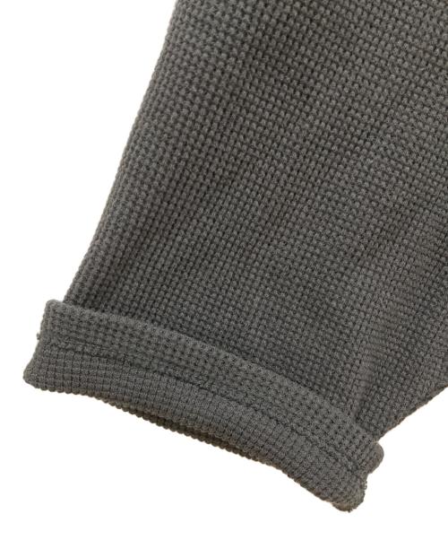 KEBOZ（ケボズ）KEBOZ (ケボズ) ヘンリーネックカットソー ブラック サイズ:Ⅼの古着・服飾アイテム