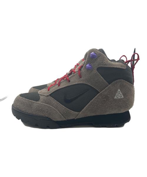 NIKE ACG（ナイキエーシージー）NIKE ACG (ナイキエージーシー) TORRE MID WP ミッドカットスニーカー ブラウン サイズ:27CMの古着・服飾アイテム