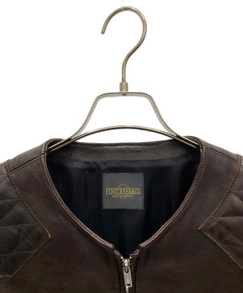 FINE CREEK &CO（ファインクリーク＆コー）FINE CREEK ＆CO (ファインクリーク＆コー) BAD ノーカラーレザージャケット ブラウン サイズ:38の古着・服飾アイテム