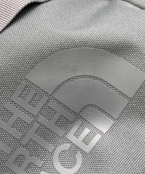 THE NORTH FACE（ザ ノース フェイス）THE NORTH FACE (ザ ノース フェイス) WL LOGO CROSS BAG グレーの古着・服飾アイテム