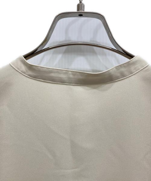 chignon（シニヨン）chignon (シニヨン) カットジャガードブラウス ホワイト サイズ:SIZE Freeの古着・服飾アイテム