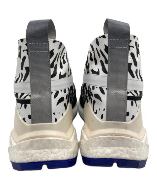adidas by stella McCartney（アディダス バイ ステラマッカートニー）adidas by stella McCartney (アディダス バイ ステラマッカートニー) Terrex Free Hikerスニーカー ホワイト×ブラック サイズ:24.5CMの古着・服飾アイテム