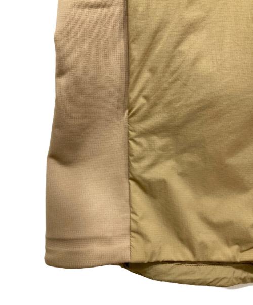 ARC'TERYX（アークテリクス）ARC'TERYX (アークテリクス) Atom Hoody ベージュ サイズ:Sの古着・服飾アイテム