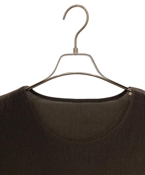 PLEATS PLEASE（プリーツプリーズ）PLEATS PLEASE (プリーツプリーズ) プリーツカットソー ブラウン サイズ:-の古着・服飾アイテム