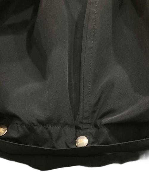 BURBERRY GOLF（バーバリーゴルフ）BURBERRY GOLF (バーバリーゴルフ) フーデッドジャケット ベージュ×ブラック サイズ:LLの古着・服飾アイテム
