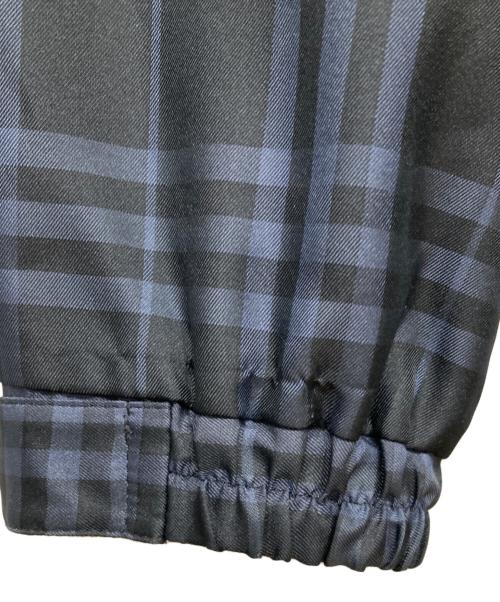 BURBERRY GOLF（バーバリーゴルフ）BURBERRY GOLF (バーバリーゴルフ) ジップアップジャケット ネイビー サイズ:LLの古着・服飾アイテム