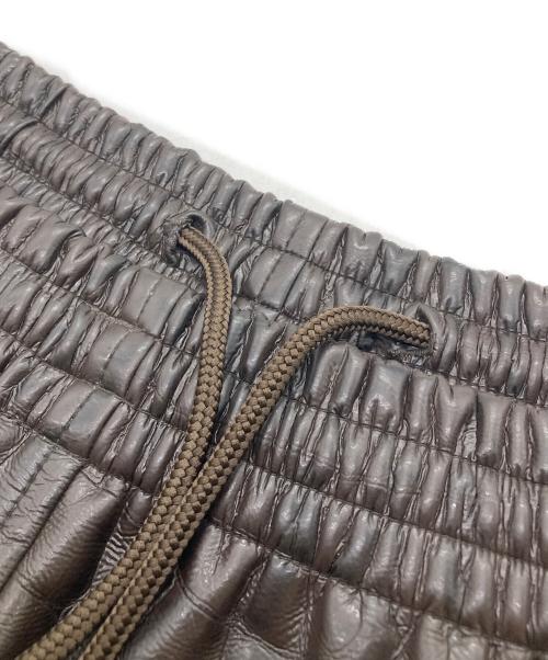 Needles（ニードルズ）Needles (ニードルズ) TRACK PANT FAUX LTHR ブラウン サイズ:XSの古着・服飾アイテム