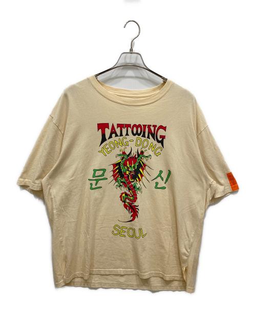 Black Weirdos（ブラック ウィドース）Black Weirdos (ブラック ウィドース) Yeong-Dong Tattoo Tee ベージュ サイズ:SIZE Lの古着・服飾アイテム