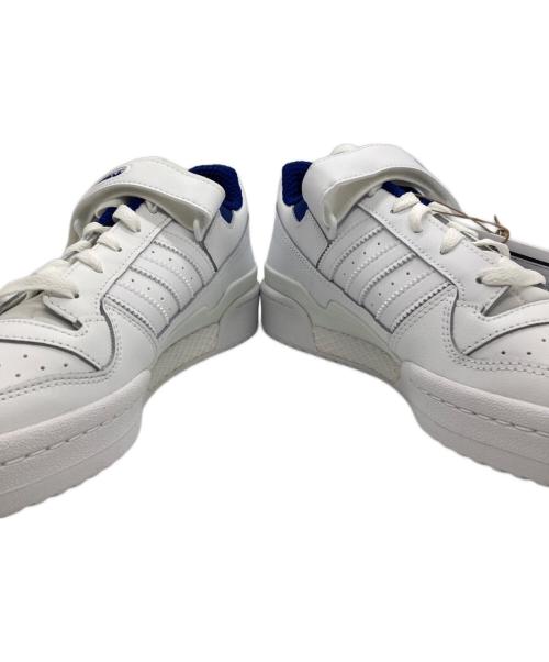 adidas（アディダス）adidas (アディダス) Forum Low White Victory Blue ホワイト サイズ:28 未使用品の古着・服飾アイテム