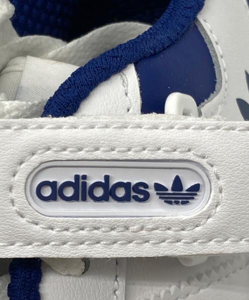 adidas（アディダス）adidas (アディダス) Forum Low White Victory Blue ホワイト サイズ:28 未使用品の古着・服飾アイテム