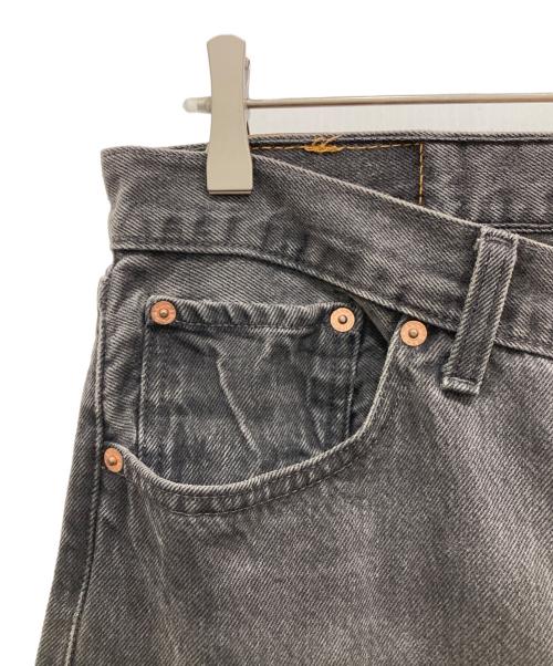 LEVI'S（リーバイス）LEVI'S (リーバイス) 501ストレートデニムパンツ ブラック サイズ:83.5cm (W33)の古着・服飾アイテム