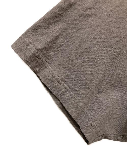 BlackEyePatch（ブラックアイパッチ）BlackEyePatch (ブラックアイパッチ) DANGER HOT LABEL TEE グレー サイズ:XLの古着・服飾アイテム