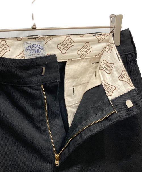 STANDARD CALIFORNIA（スタンダードカリフォルニア）STANDARD CALIFORNIA (スタンダードカリフォルニア) チノパン ブラック サイズ: 81cm (W32)の古着・服飾アイテム