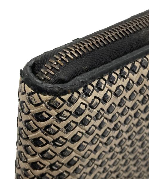 BOTTEGA VENETA（ボッテガベネタ）BOTTEGA VENETA (ボッテガベネタ) 長財布 ホワイトの古着・服飾アイテム