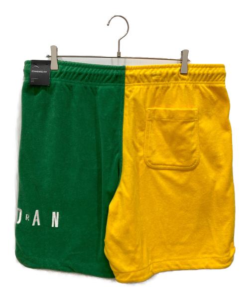 NIKE（ナイキ）NIKE (ナイキ) SPORT DNA SHORT グリーン×イエロー サイズ:SIZE 3XL 未使用品の古着・服飾アイテム