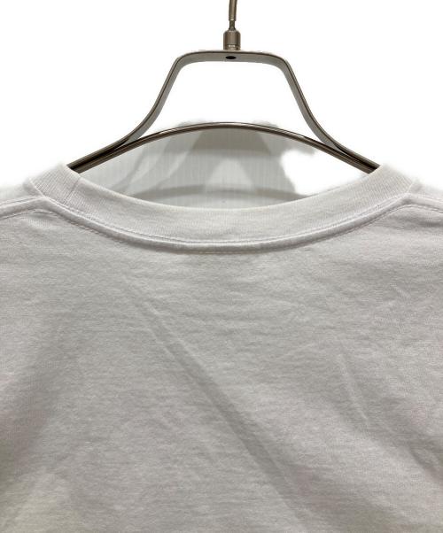 A BATHING APE（アベイシングエイプ）A BATHING APE (ア ベイシング エイプ) シャークプリントＴシャツ ホワイト サイズ:Mの古着・服飾アイテム