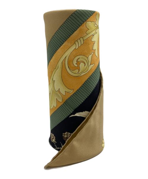 Salvatore Ferragamo（サルヴァトーレ フェラガモ）Salvatore Ferragamo (サルヴァトーレ フェラガモ) シルクスカーフ ベージュの古着・服飾アイテム