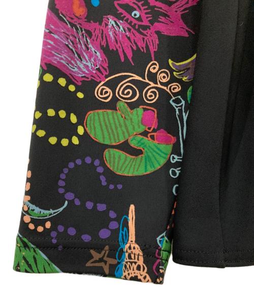 TOKUKO1erVOL（トクコプルミエヴォル）TOKUKO1erVOL (トクコプルミエヴォル) 総柄カットソー ブラック サイズ:SIZE9の古着・服飾アイテム