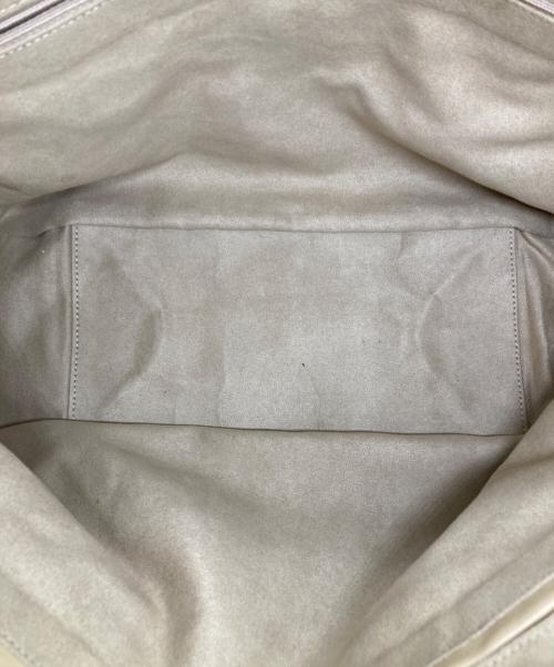 JRA（ジェーアールエー）JRA (ジェーアールエー) 型押しトートバッグ ベージュの古着・服飾アイテム