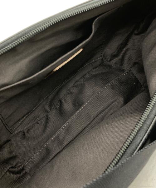 russet（ラシット）russet (ラシット) ソフトレザーラウンドショルダーバッグ ブラックの古着・服飾アイテム