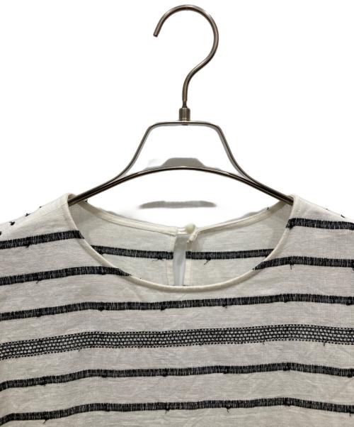 BEARDSLEY（ビアズリー）BEARDSLEY (ビアズリー) リネン刺繍ボーダーワンピース ホワイト×ブラック サイズ:freeの古着・服飾アイテム