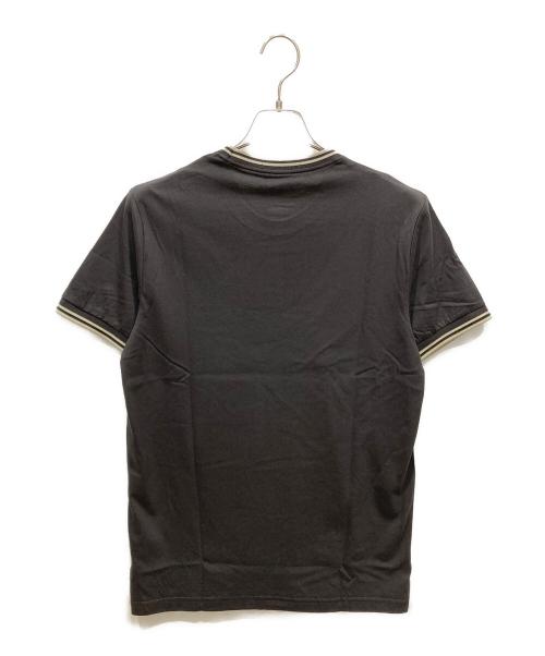 FRED PERRY（フレッドペリー）FRED PERRY (フレッドペリー) Twin Tipped T-Shirt グレー サイズ:SIZE Sの古着・服飾アイテム